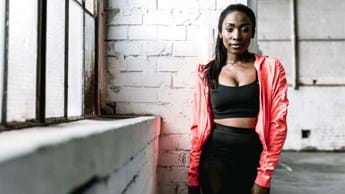 Nkateko “Takkies” Dinwiddy choreographs the #honeyafricadance for DStv’s HONEY channel